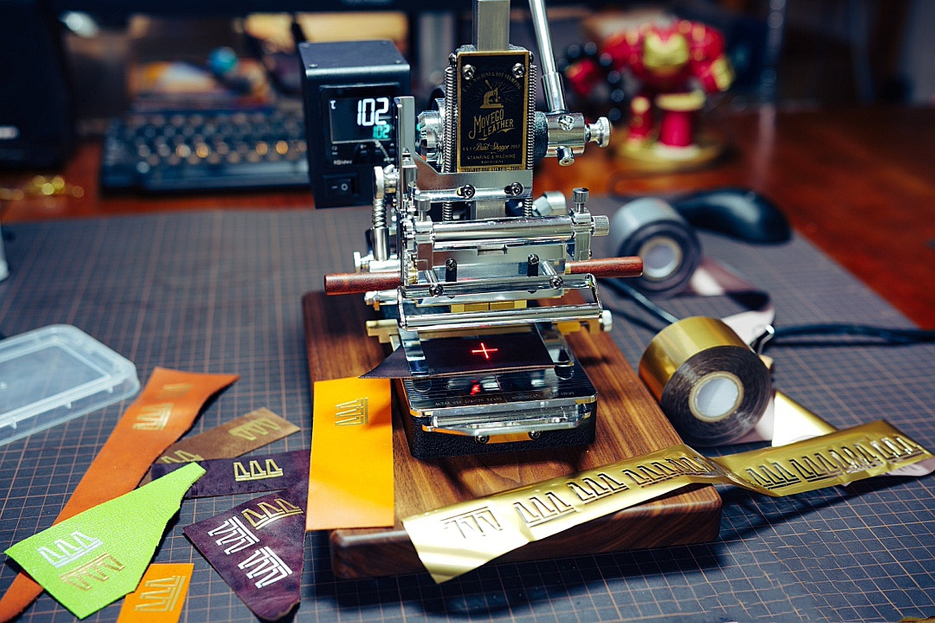 Express Shipping - Vintage style - Laser Locator - Hand operated Hot Foil Leather Stamping Machine