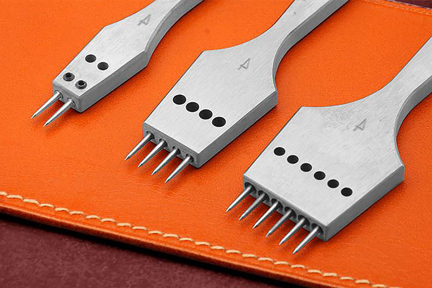 Full Set leather Craft-3/3.38/3.85/4mm Spacing hole Stitch PunchLeather Craft Round Hole Iron Chisel Steel Stitching Punch Tools Diy