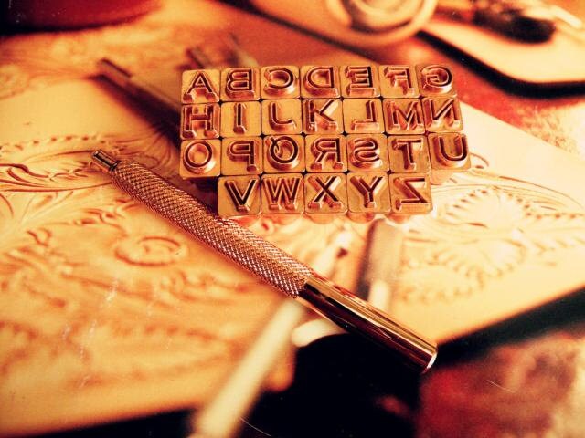 high quality Special Full set 26 alphabet Leather carving tools - Hammer seal stamp Pidiao letters uppercase letter printing hollow copper