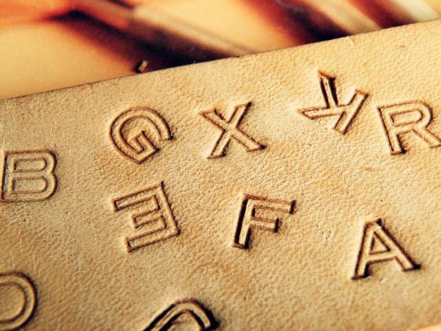 high quality Special Full set 26 alphabet Leather carving tools - Hammer seal stamp Pidiao letters uppercase letter printing hollow copper